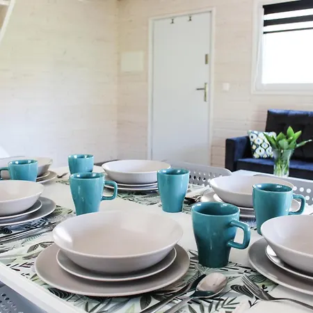 Port Relaks Klimatyzowane Caloroczne W Rewalu レバル